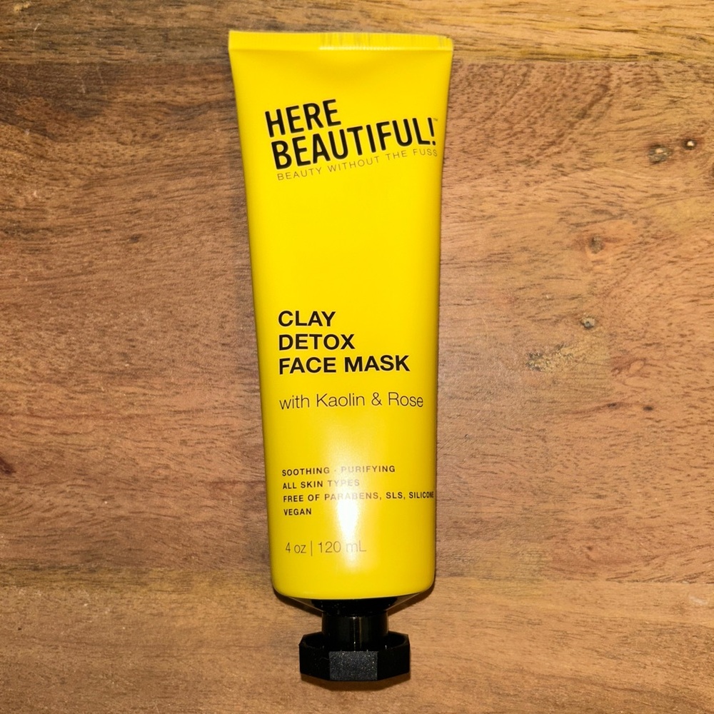 Here Beautiful Clay Detox Face Mask